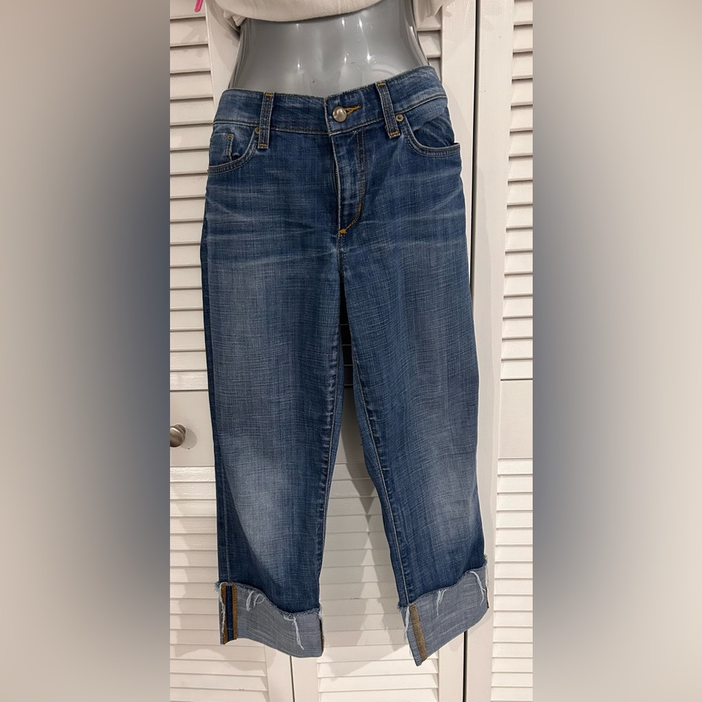 Joes Jeans straight cuffed cropped capri jeans in Candice wash size 30